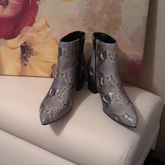 esprit Maren Booties NEW - Picture 2 of 9